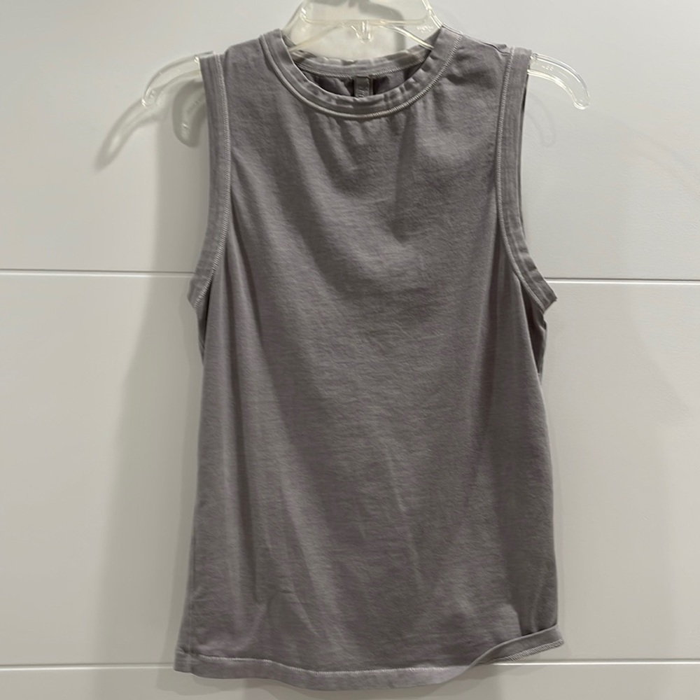 Skims tank (athletic wear)